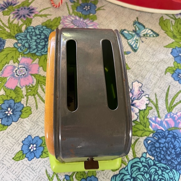 Vintage Sunnie Miss Toaster toy - Picture 3 of 6